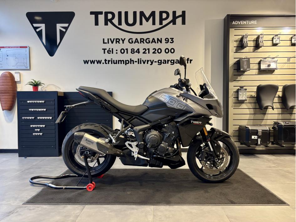 TRIUMPH TIGER 800