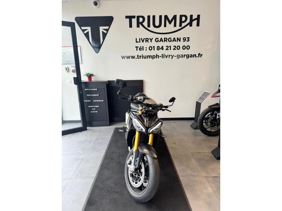TRIUMPH SPEED TRIPLE 1200 RS