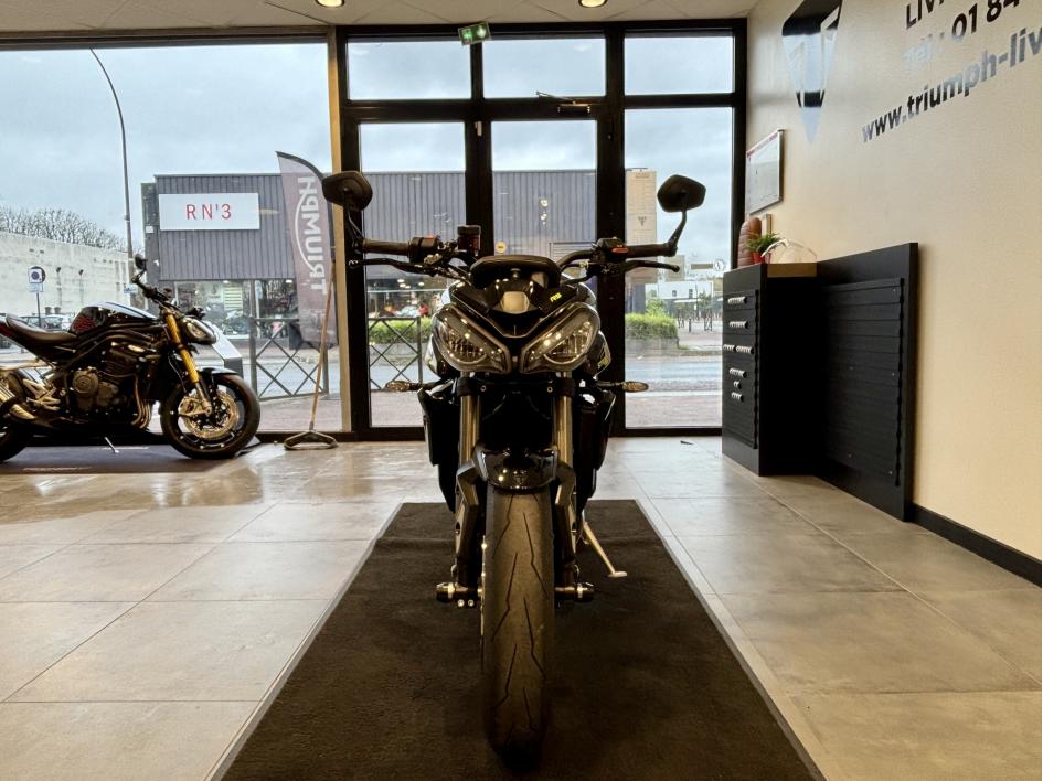TRIUMPH STREET TRIPLE 765 RS