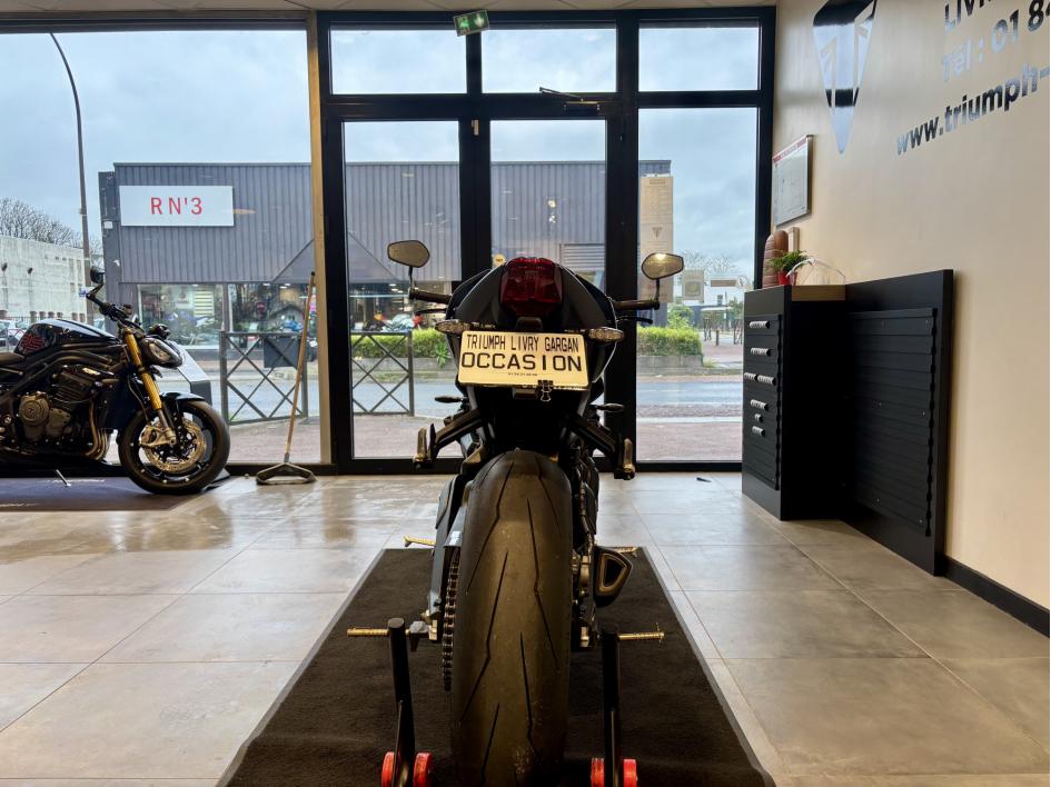 TRIUMPH STREET TRIPLE 765 RS