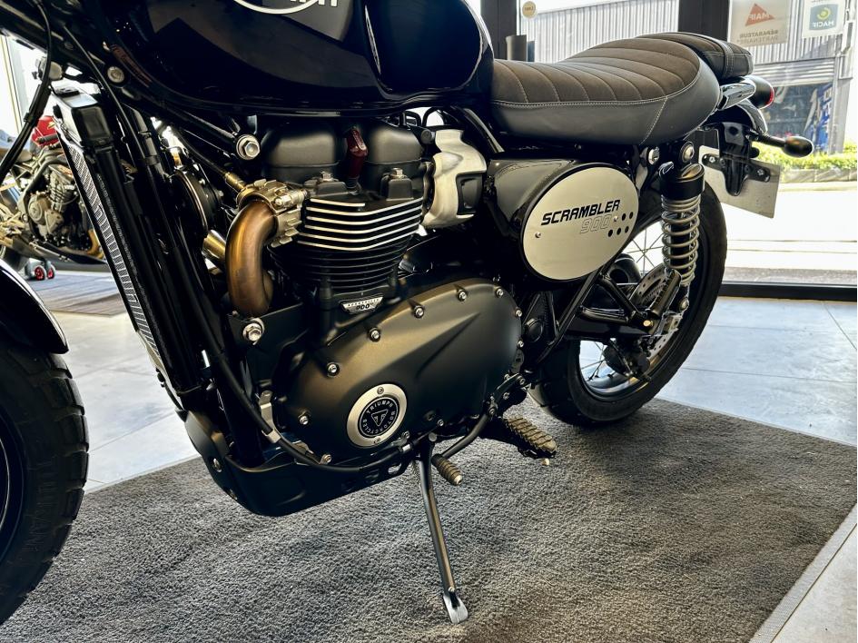 TRIUMPH SCRAMBLER 900