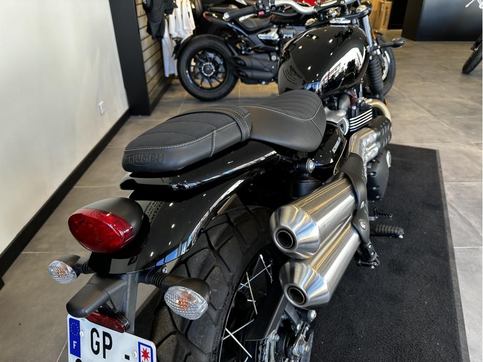 TRIUMPH SCRAMBLER 900