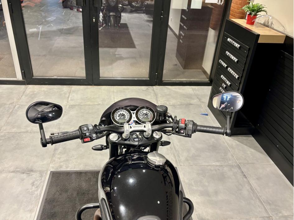 TRIUMPH SPEED TWIN 1200