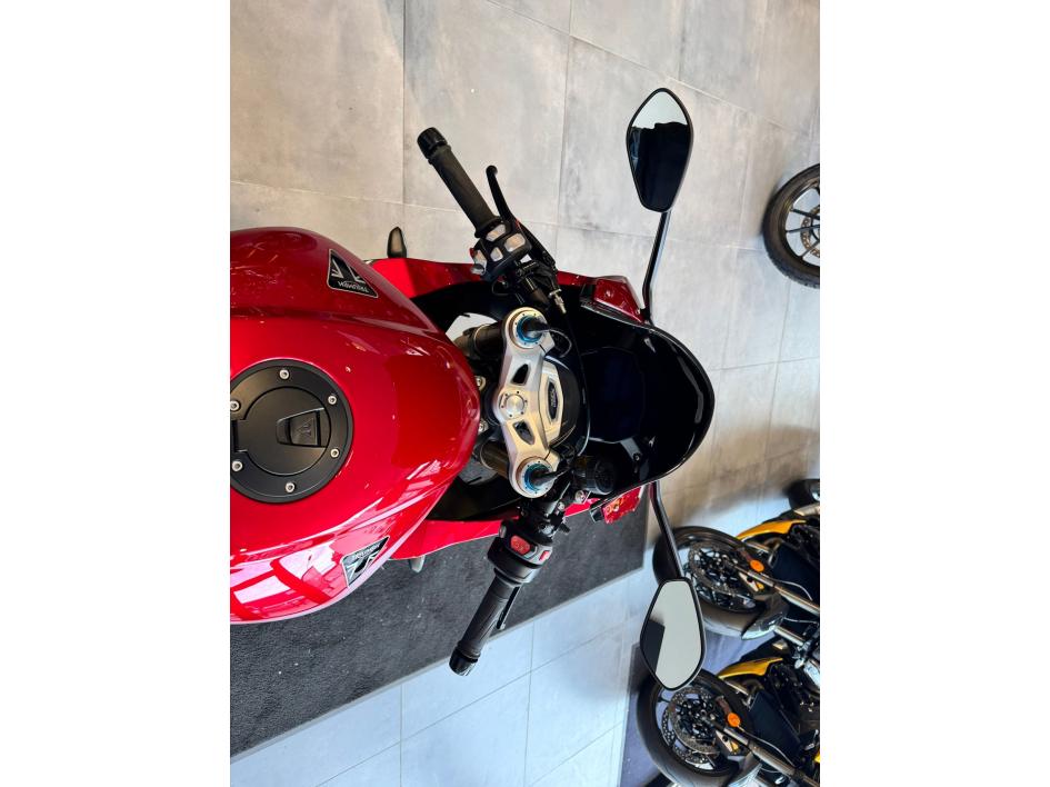 Triumph Speed Triple 1200 RR – Rouge – 2023 – 12 548 km – Superbe état