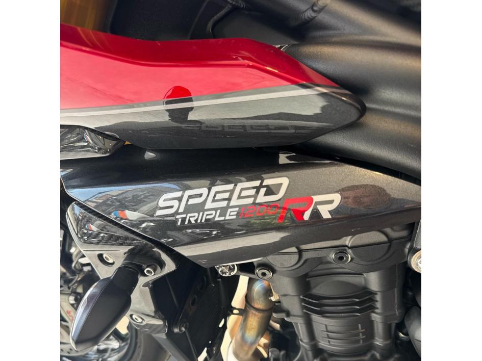 Triumph Speed Triple 1200 RR – Rouge – 2023 – 12 548 km – Superbe état