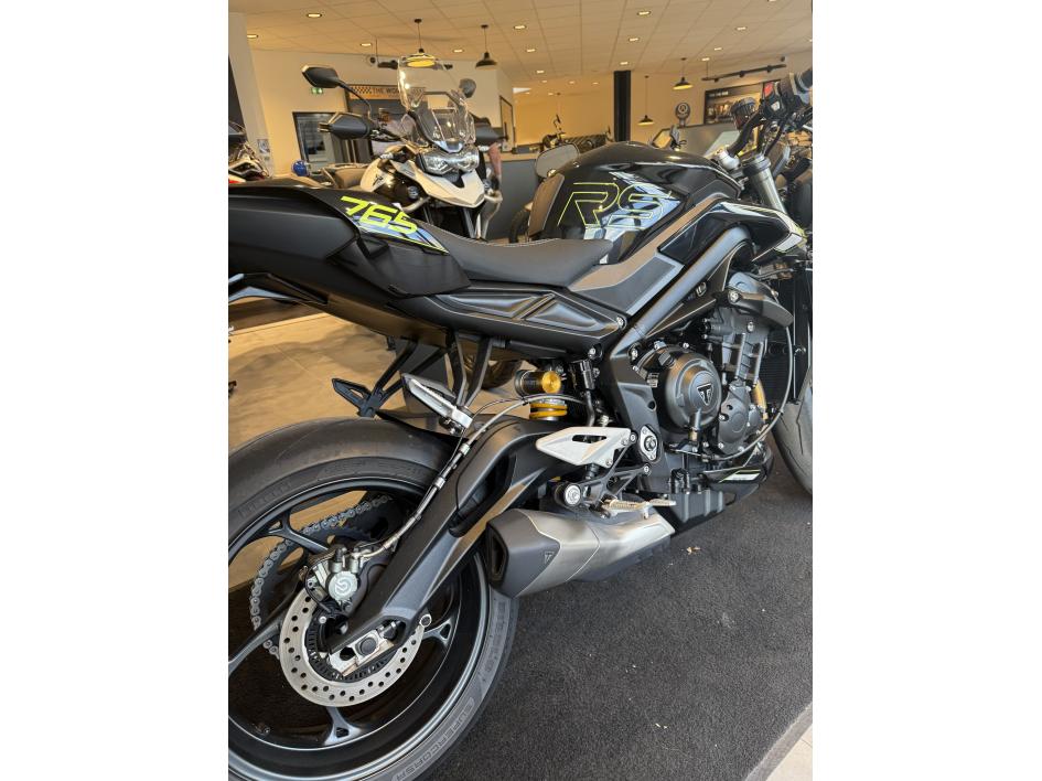 Triumph Street Triple 765 RS – 2025 – Noir – 1 000 km