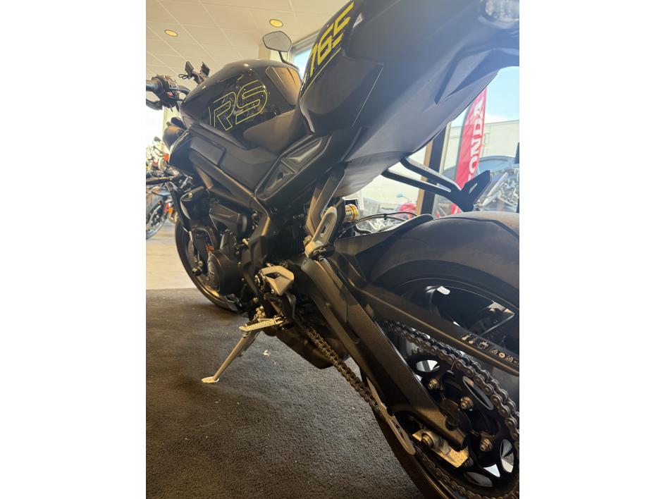 Triumph Street Triple 765 RS – 2025 – Noir – 1 000 km