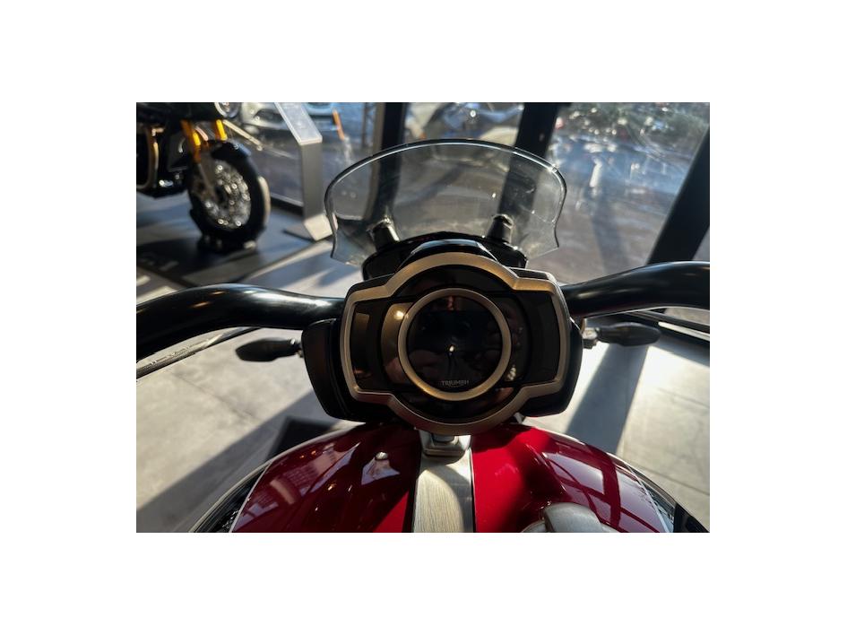 TRIUMPH ROCKET 3 GT