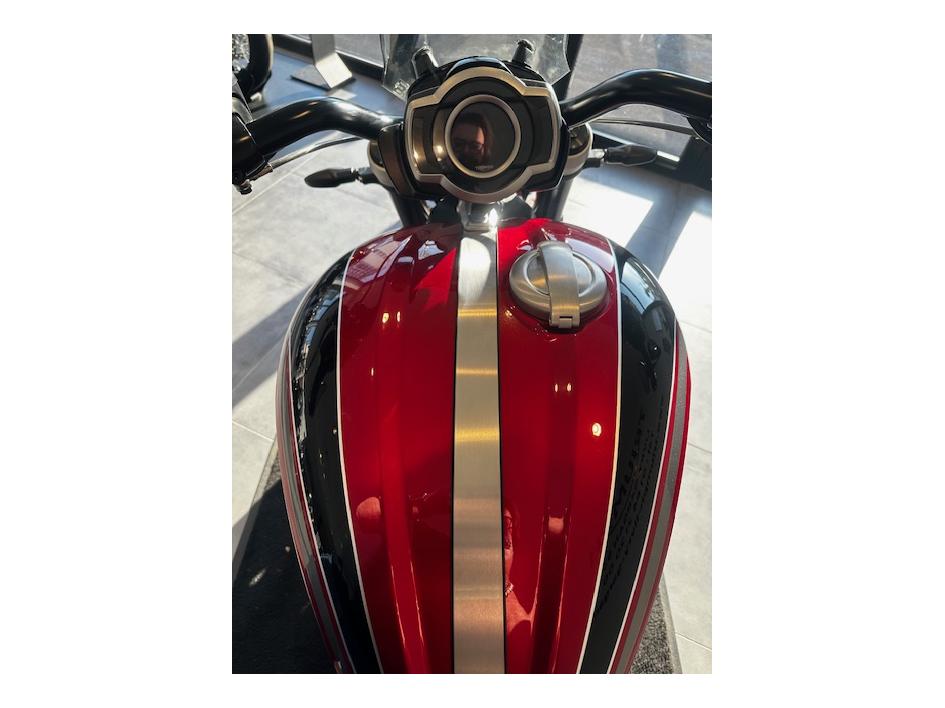 TRIUMPH ROCKET 3 GT