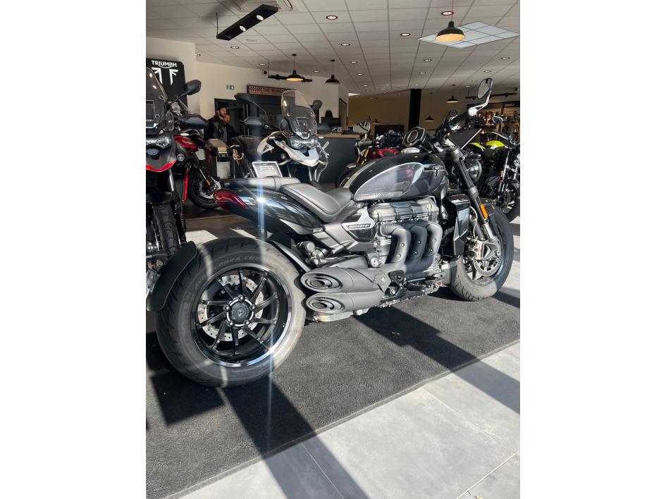 Triumph Rocket 3 R – 2025  – 2 200 km
