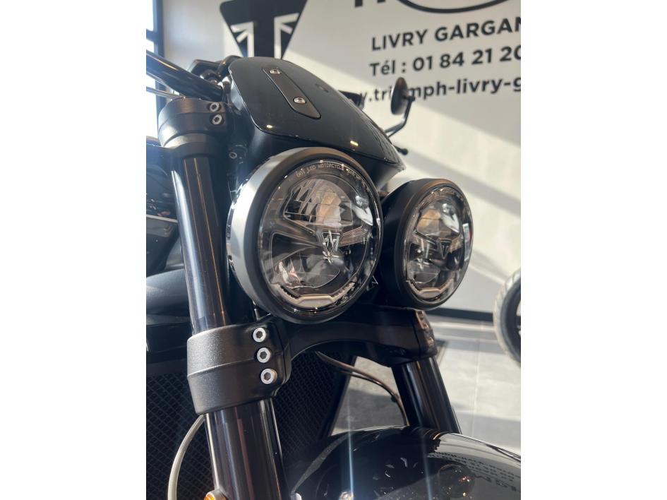 Triumph Rocket 3 R – 2025  – 2 200 km