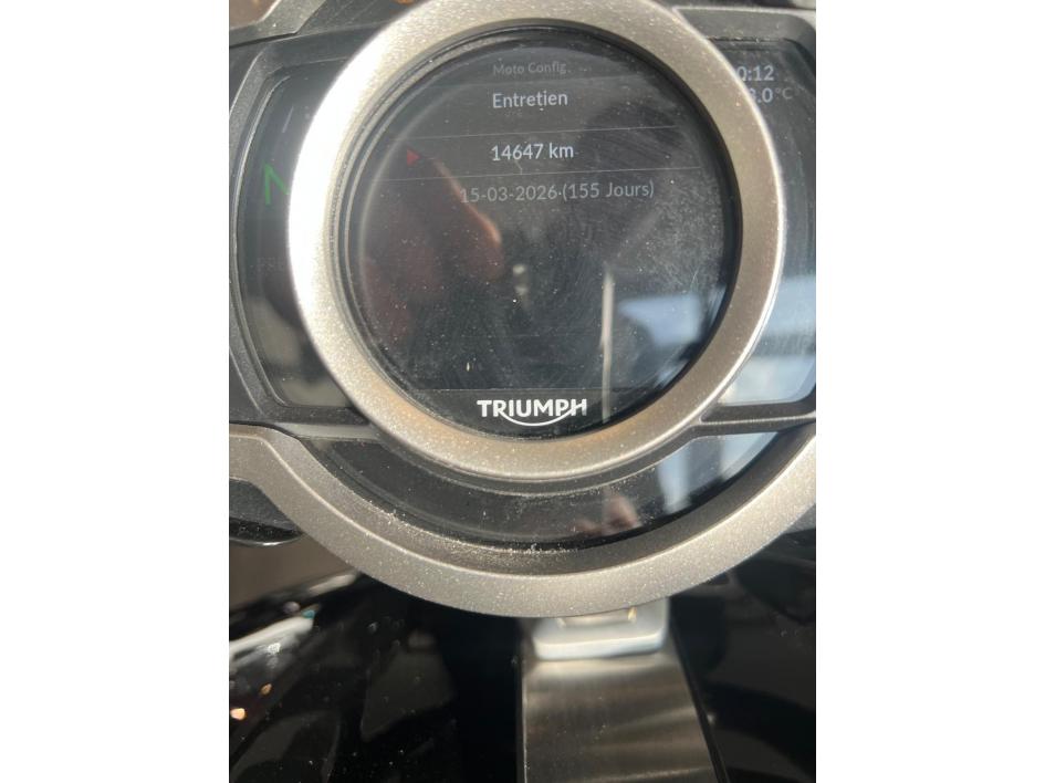 Triumph Rocket 3 R – 2025  – 2 200 km
