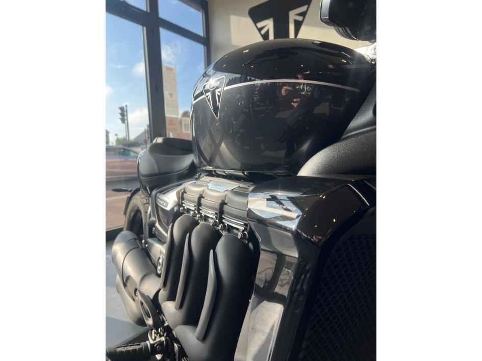 Triumph Rocket 3 R – 2025  – 2 200 km