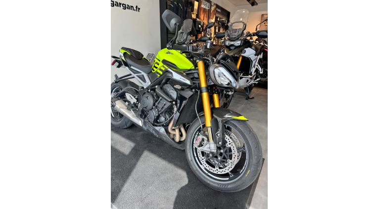 TRIUMPH STREET TRIPLE 795 MOTO 2
