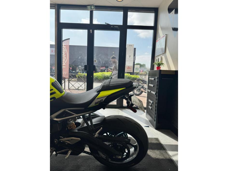  Triumph Street Triple 765 MOTO2 Édition Limitée n°130/765 – Disponible immédiatement