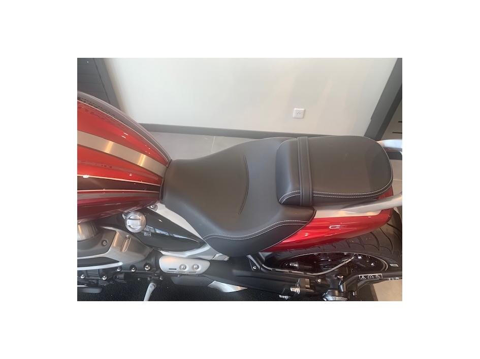 TRIUMPH ROCKET 3 GT