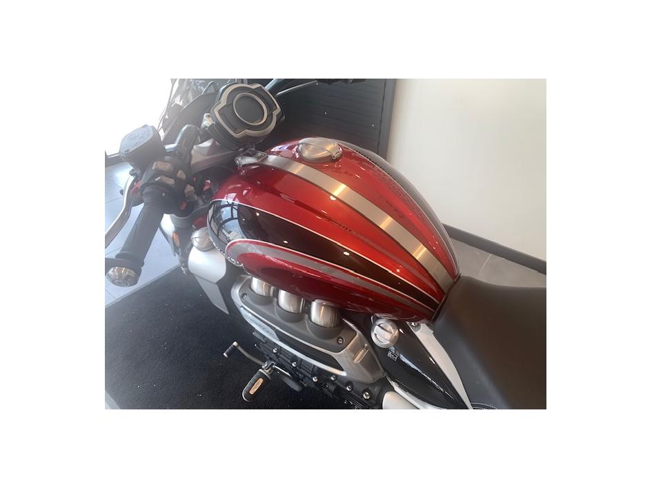 TRIUMPH ROCKET 3 GT