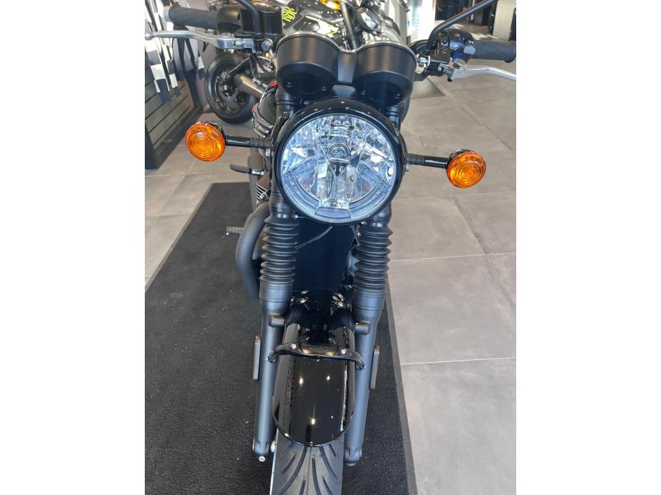 TRIUMPH BONNEVILLE T120