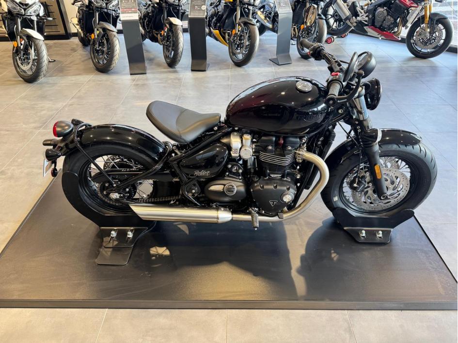 TRIUMPH Bonneville Bobber 1200