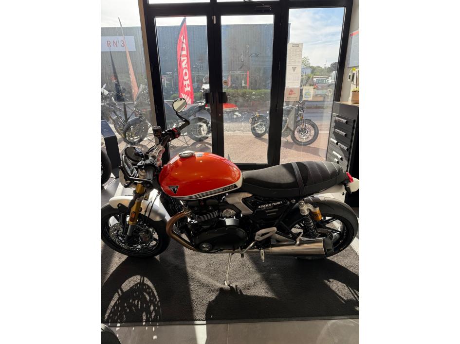 Triumph Speed Twin 1200 RS – Matt Baja Orange – 2025 – 1ère main