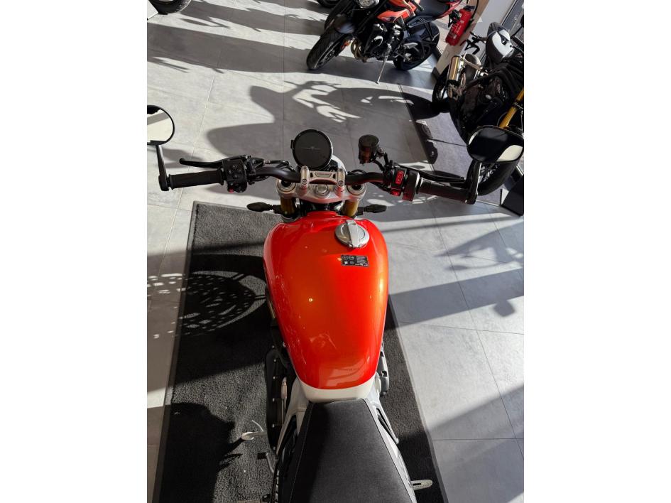 Triumph Speed Twin 1200 RS – Matt Baja Orange – 2025 – 1ère main