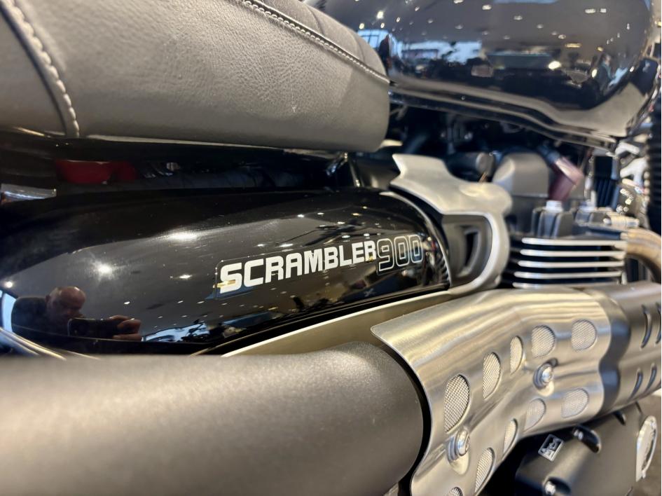 TRIUMPH SCRAMBLER 900